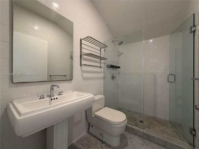 621 W Dilido Dr, Miami Beach, FL 33139