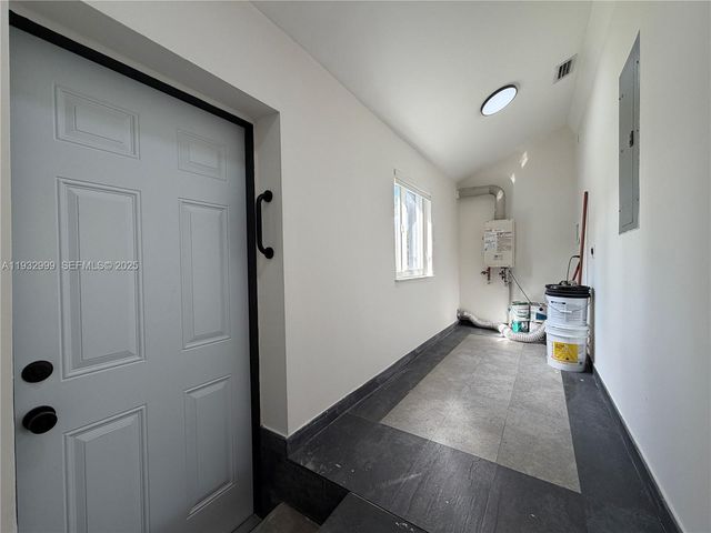 621 W Dilido Dr, Miami Beach, FL 33139