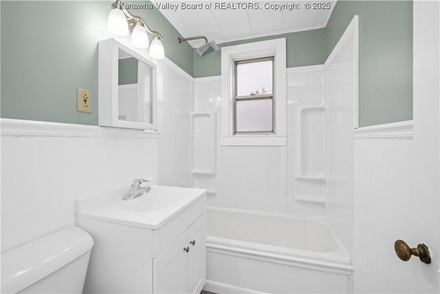 302 Kenna Drive, South Charleston, WV 25309