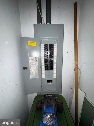 41 ALDINE AVE, Reading, PA 19606