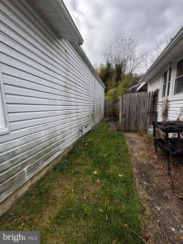 41 ALDINE AVE, Reading, PA 19606