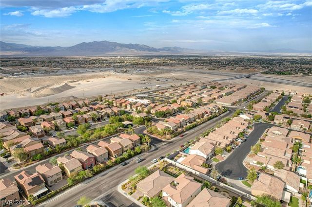 4654 Plum Button Street, Las Vegas, NV 89129
