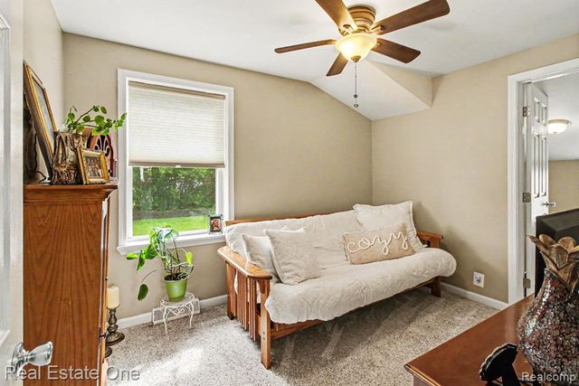 2200 Davista Drive, Highland, MI 48356