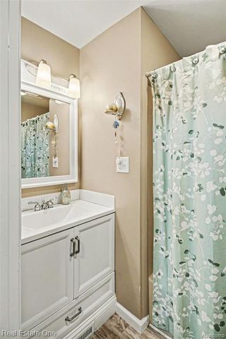 2200 Davista Drive, Highland, MI 48356