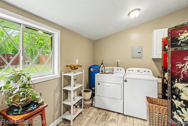 2200 Davista Drive, Highland, MI 48356