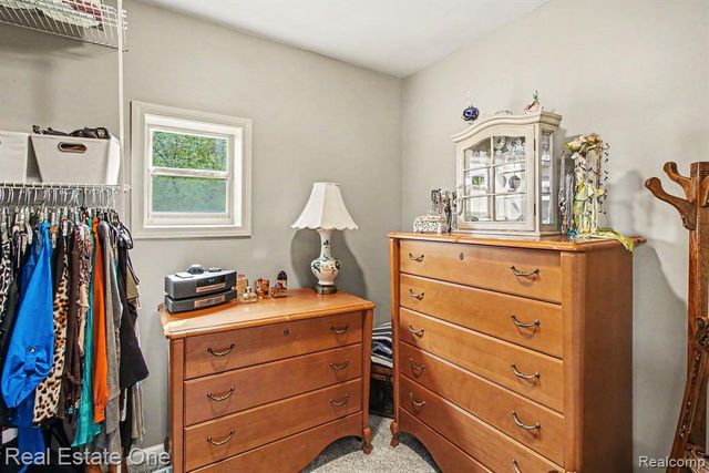 2200 Davista Drive, Highland, MI 48356