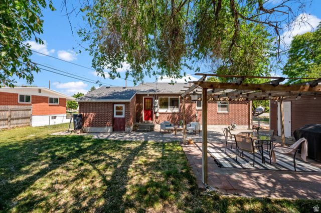 5756 S LINDON ST, Murray, UT 84107