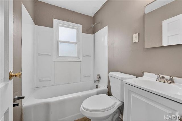 6018 Evergreen Boulevard, St Louis, MO 63134