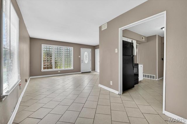 6018 Evergreen Boulevard, St Louis, MO 63134