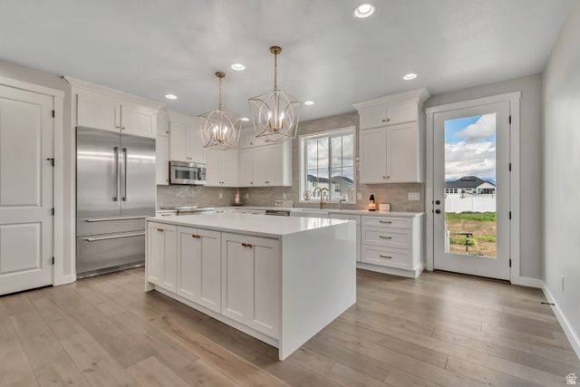 2434 N EURASION CRANE RD, Clinton, UT 84015