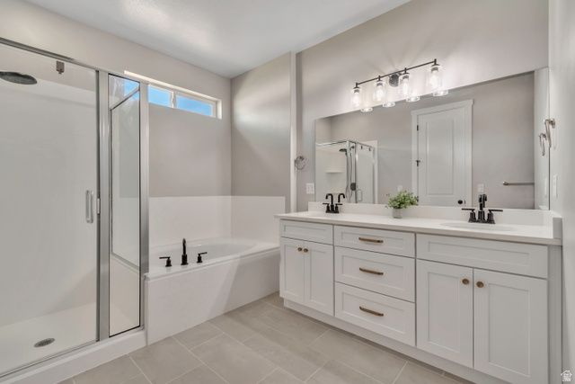 2434 N EURASION CRANE RD, Clinton, UT 84015