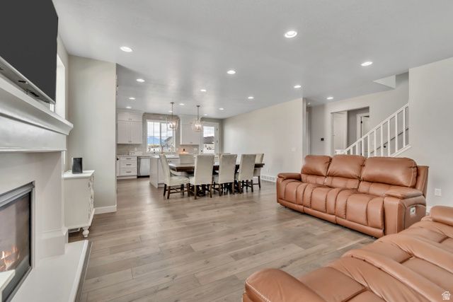 2434 N EURASION CRANE RD, Clinton, UT 84015