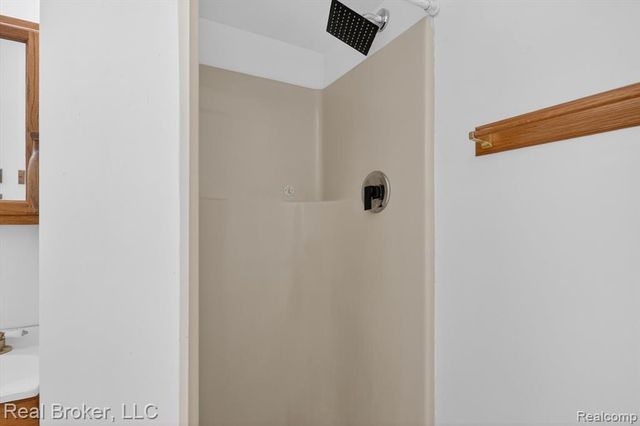 48050 Hull Road, Belleville, MI 48111