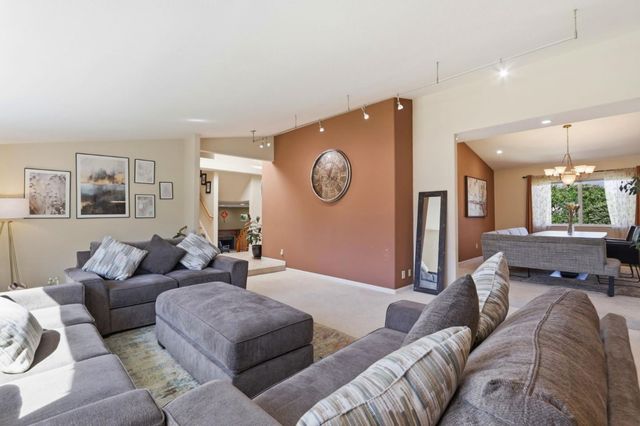 6124 Corte De La Reina, San Jose, CA 95120