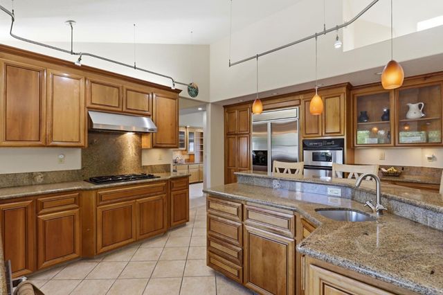 6124 Corte De La Reina, San Jose, CA 95120