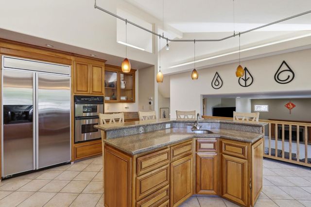 6124 Corte De La Reina, San Jose, CA 95120