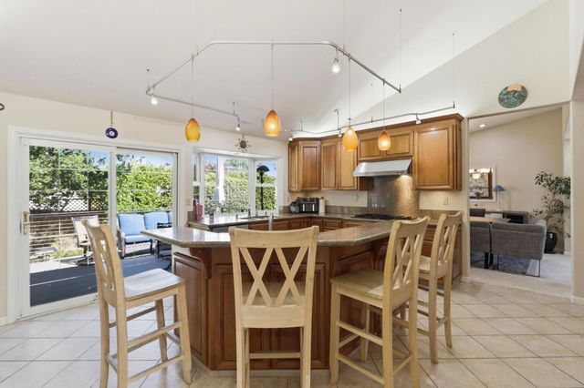 6124 Corte De La Reina, San Jose, CA 95120