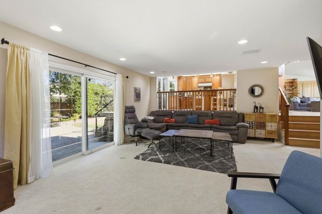 6124 Corte De La Reina, San Jose, CA 95120