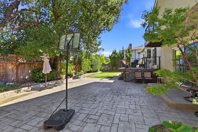 6124 Corte De La Reina, San Jose, CA 95120