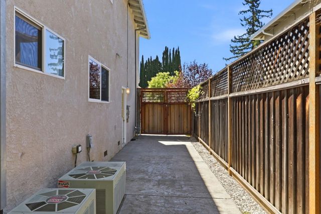 6124 Corte De La Reina, San Jose, CA 95120