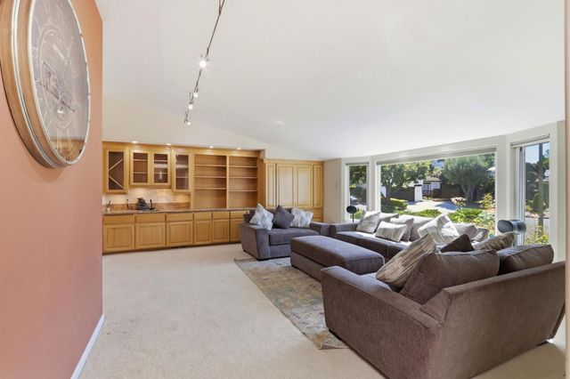 6124 Corte De La Reina, San Jose, CA 95120