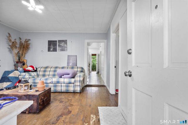 14 Home Place, Danbury, CT 06810