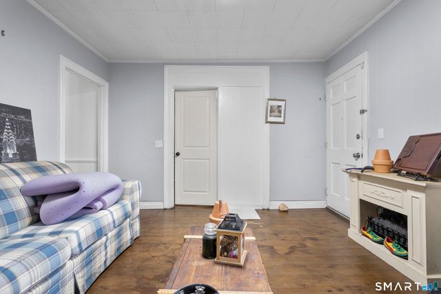 14 Home Place, Danbury, CT 06810