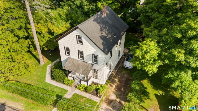 14 Home Place, Danbury, CT 06810