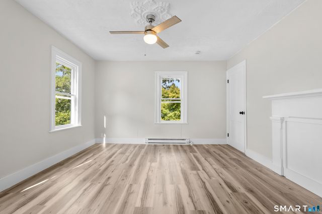14 Home Place, Danbury, CT 06810