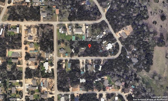 1774 Brook Valley, Canyon Lake, TX 78133