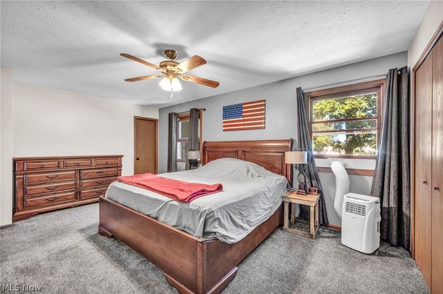 352 Carol Lane, Elyria, OH 44035