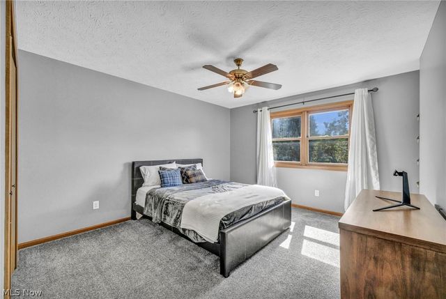 352 Carol Lane, Elyria, OH 44035