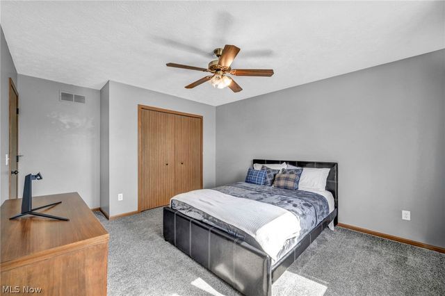 352 Carol Lane, Elyria, OH 44035