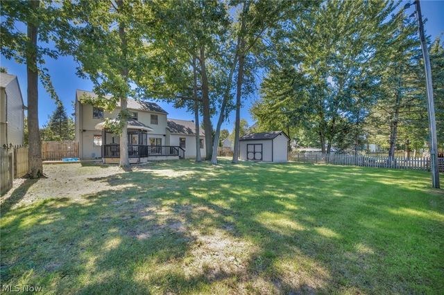 352 Carol Lane, Elyria, OH 44035