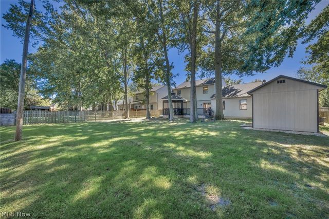 352 Carol Lane, Elyria, OH 44035