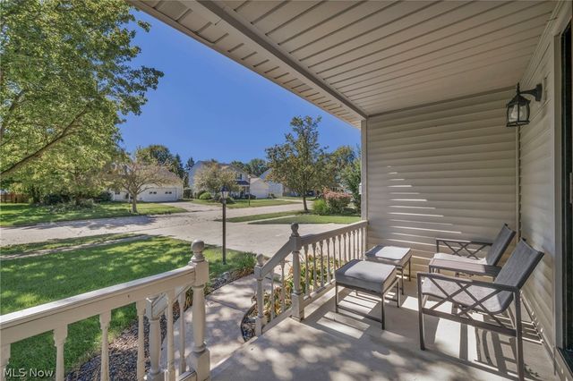 352 Carol Lane, Elyria, OH 44035