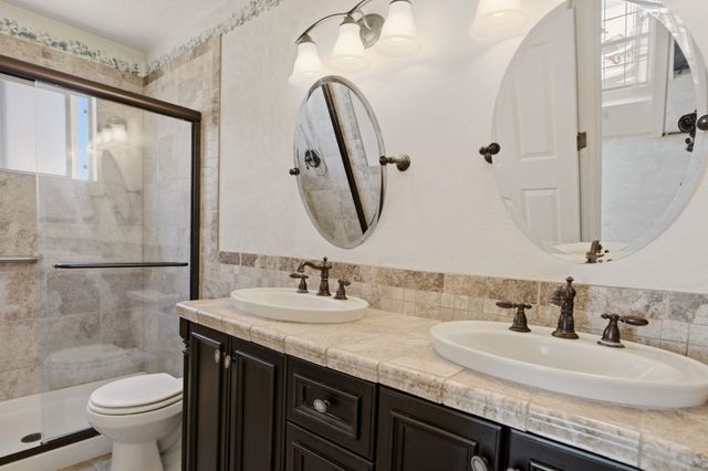 1624 Twinberry Drive NE, Rio Rancho, NM 87144