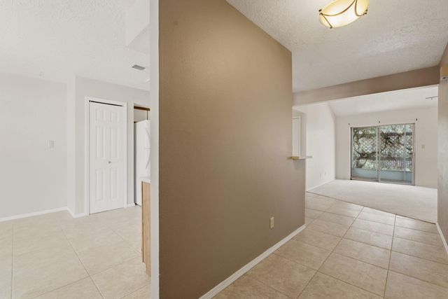 1624 Twinberry Drive NE, Rio Rancho, NM 87144