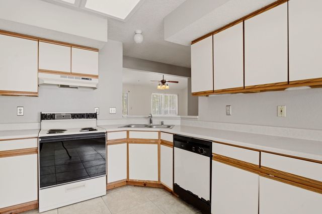 1624 Twinberry Drive NE, Rio Rancho, NM 87144