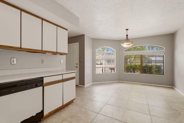 1624 Twinberry Drive NE, Rio Rancho, NM 87144