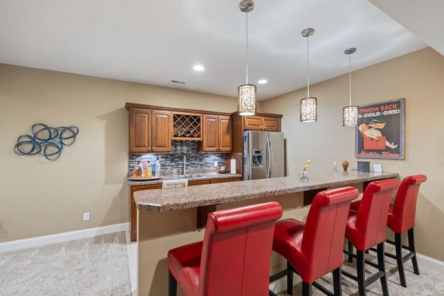 133 E Barrington Place, Warsaw, IN 46582