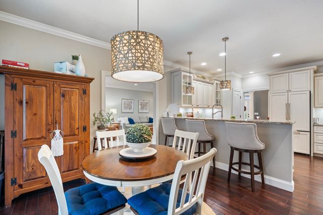 133 E Barrington Place, Warsaw, IN 46582