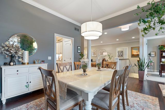 133 E Barrington Place, Warsaw, IN 46582
