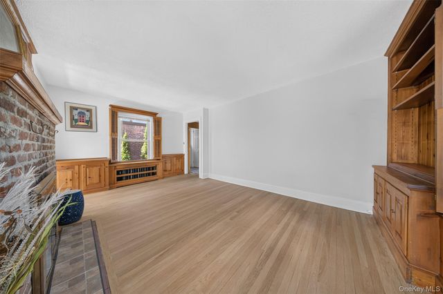 27-30 165th Street, Flushing, NY 11358