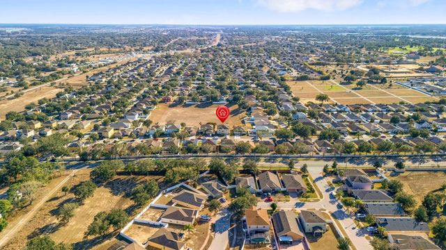 137 MILESTONE DRIVE, Haines City, FL 33844