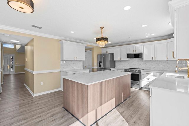 137 MILESTONE DRIVE, Haines City, FL 33844