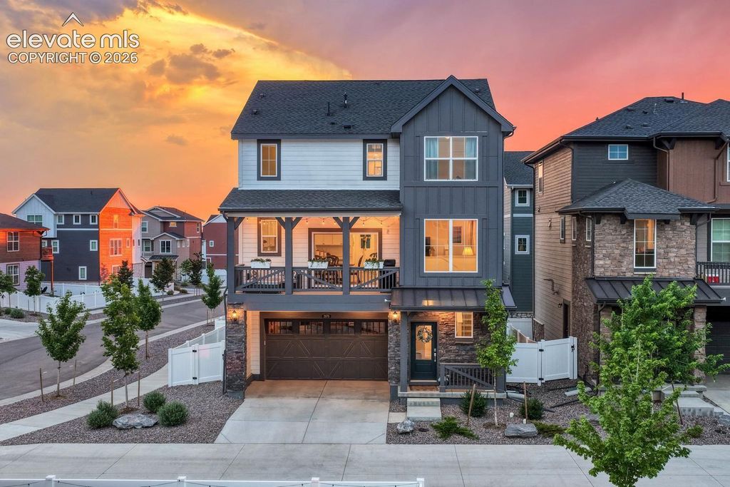 1976 S Fultondale Court, Aurora, CO 80018 — exterior