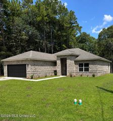 8904 Boxwood Lane, Gautier, MS 39553