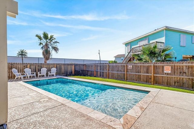 613 Sandpiper Circ, Port Aransas, TX 78373
