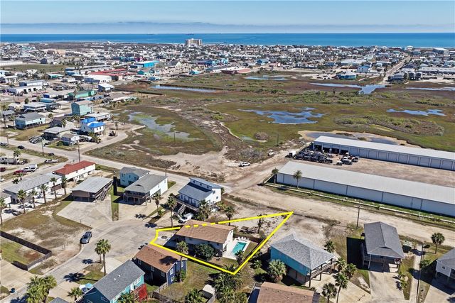 613 Sandpiper Circ, Port Aransas, TX 78373